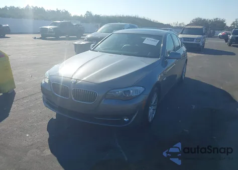 2013 BMW 528I z USA, uszkodzony, nr VIN WBAXG5C54DDY35609